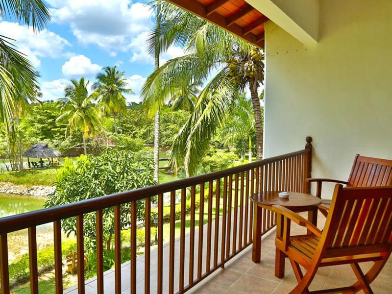 Hotel Ayurveda Paradise Maho à Yapahuwa Extérieur photo