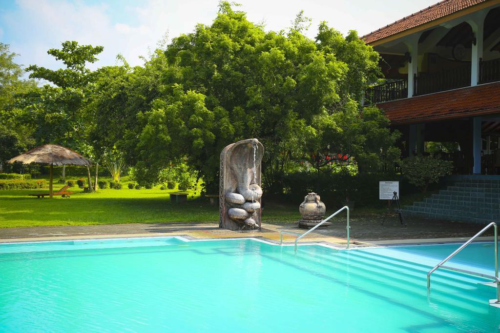 Hotel Ayurveda Paradise Maho à Yapahuwa Extérieur photo